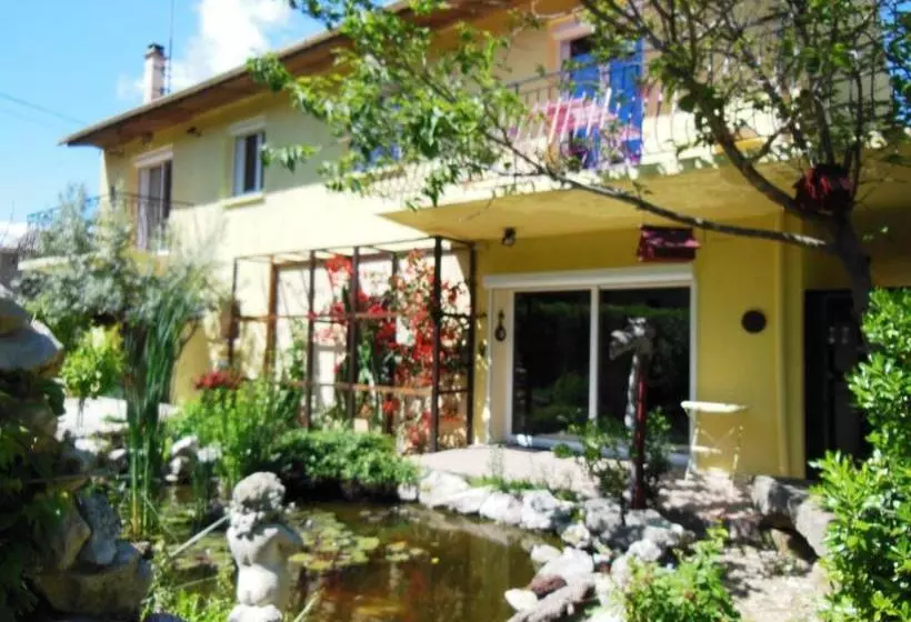 تختخواب و صبحانه ô Doux S Home