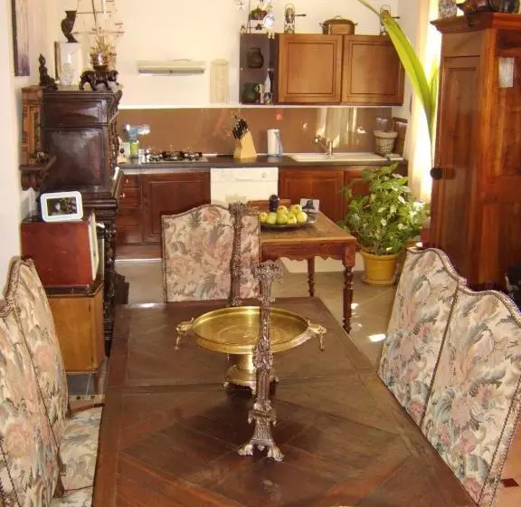 تختخواب و صبحانه ô Doux S Home