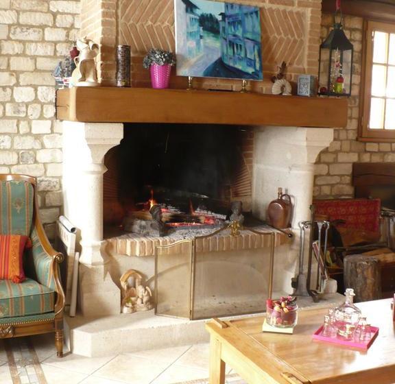 مبيت وإفطار En Bord De Seine