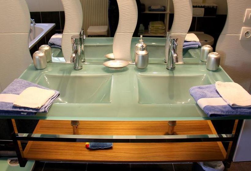 مبيت وإفطار En Bord De Seine