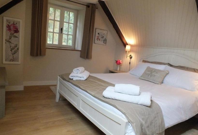 צימר Gites De Lenvos