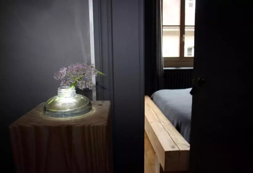 تختخواب و صبحانه La Maison D'a Côté