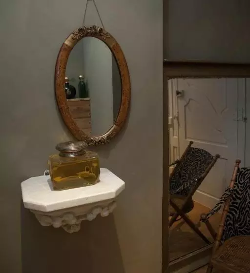 تختخواب و صبحانه La Maison D'a Côté