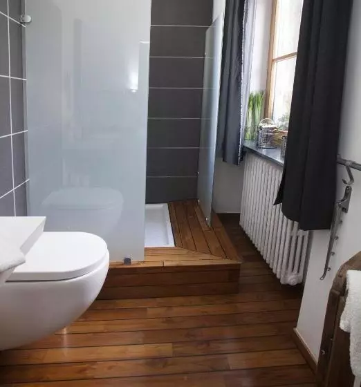 تختخواب و صبحانه La Maison D'a Côté