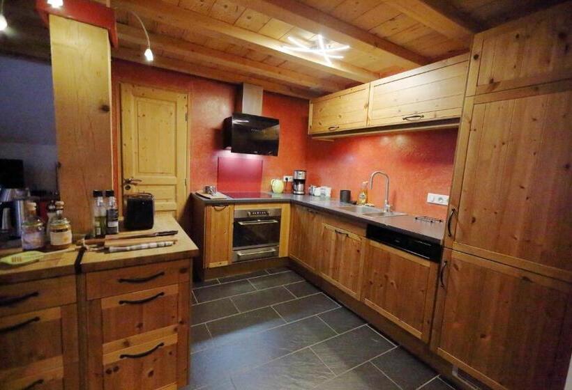 مبيت وإفطار Le Valombre