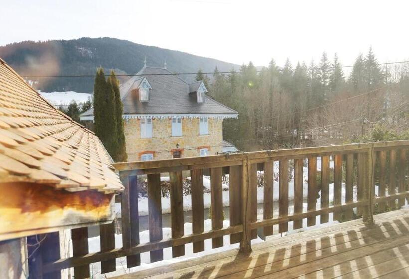 مبيت وإفطار Le Valombre