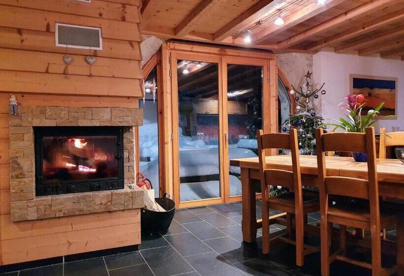 مبيت وإفطار Le Valombre