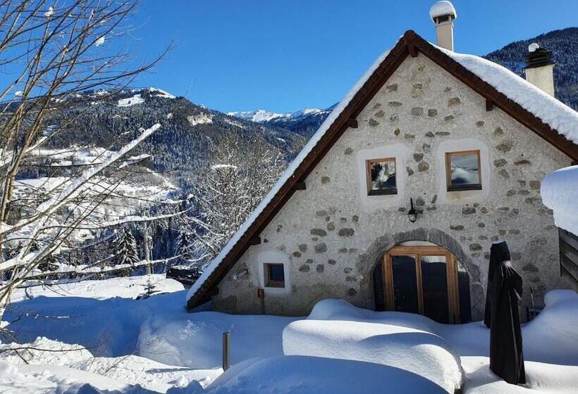 مبيت وإفطار Le Valombre