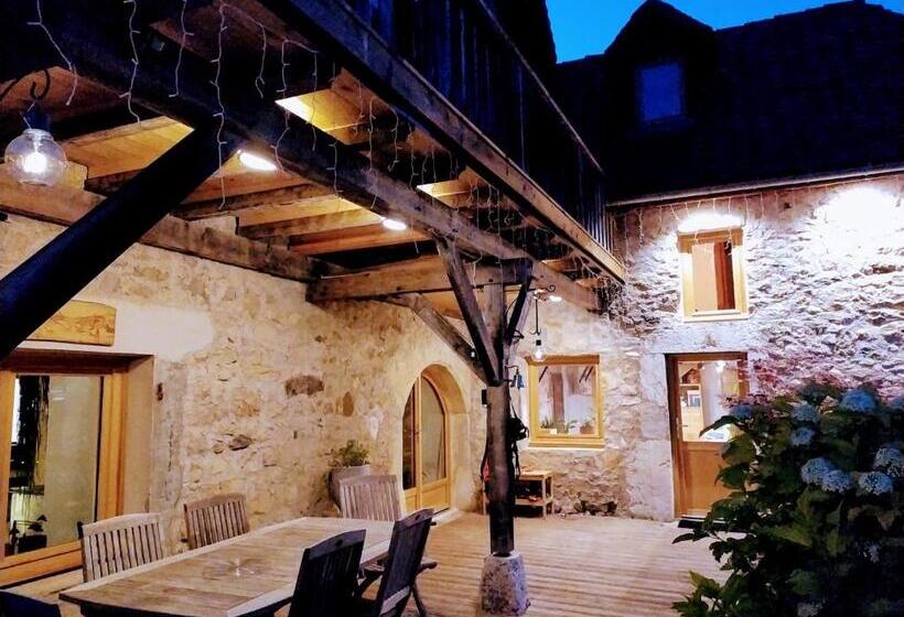 مبيت وإفطار Le Valombre