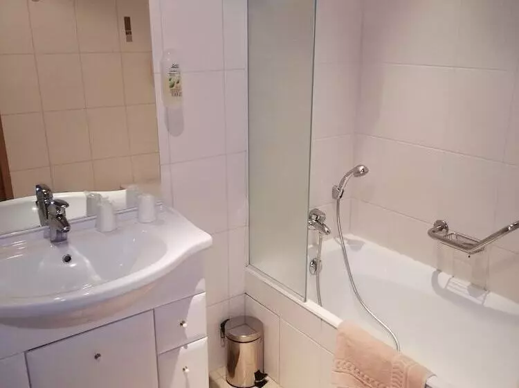هتل Chalet Hôtel Des 2 Gares