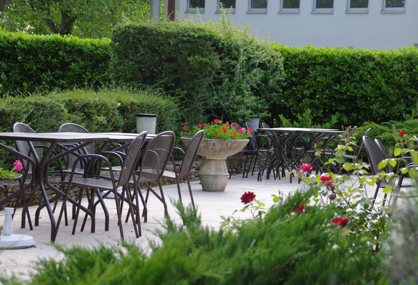 فندق Hôtel Le Relais Porte Des Alpes