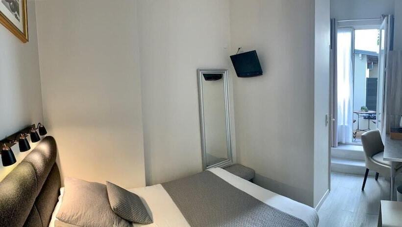 בית מלון כפרי Hôtel Les Beaux Arts  Limoges Hypercentre