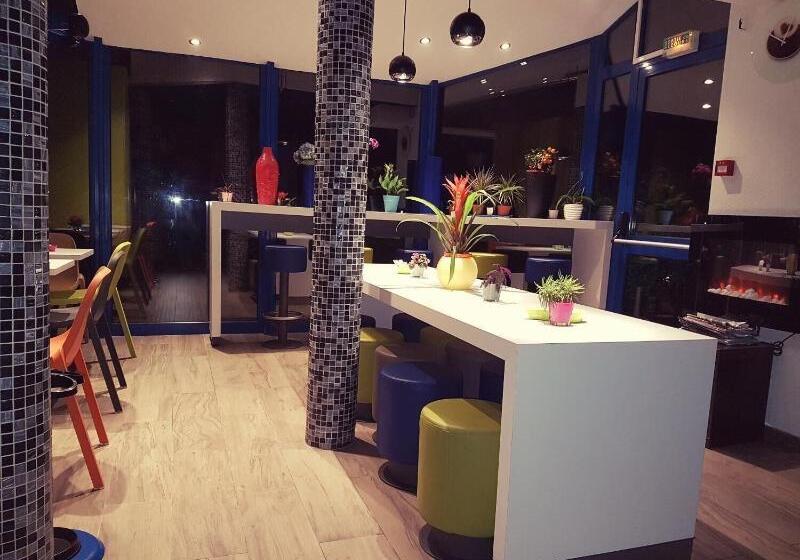 هتل Ibis Budget Lille Ronchin  Stade Pierre Mauroy