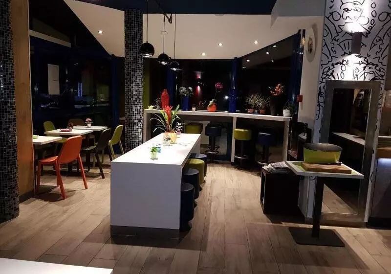ホテル Ibis Budget Lille Ronchin  Stade Pierre Mauroy