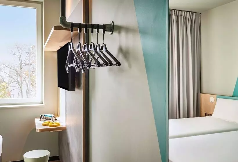 Hotelli Hôtel Ibis Budget Nantes Ouest Atlantis Couëron