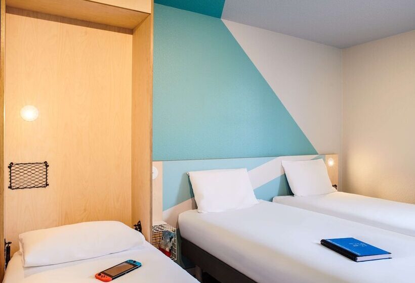 ホテル Hôtel Ibis Budget Nantes Ouest Atlantis Couëron