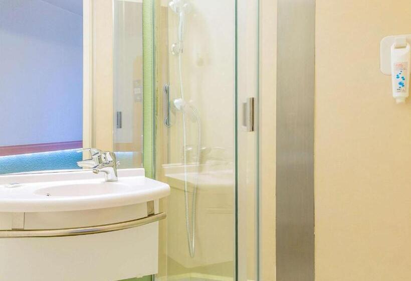 בית מלון כפרי Hôtel Ibis Budget Nantes Nord St Herblain