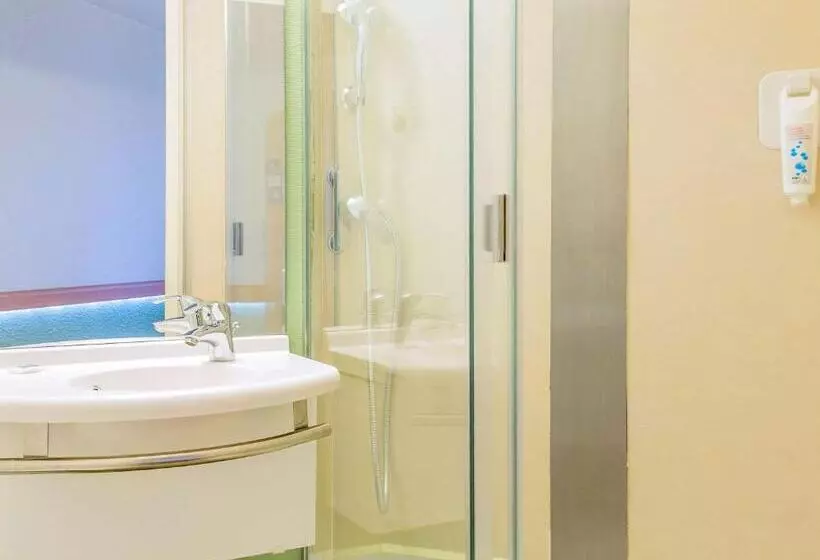 Hotelli Hôtel Ibis Budget Nantes Nord St Herblain