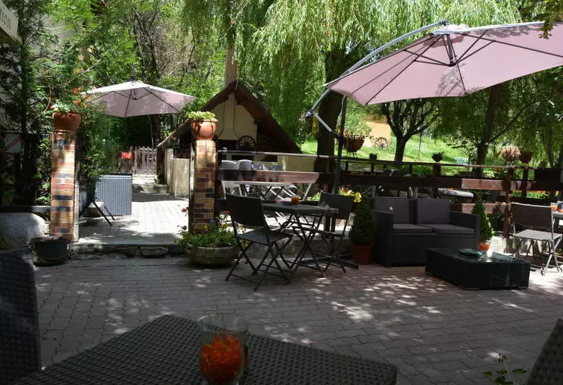 Hotelli & Restaurant Le Chalvet