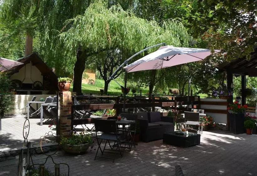 Hotelli & Restaurant Le Chalvet