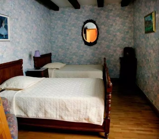 Aamiaismajoitus (B&B) Amphore Du Berry