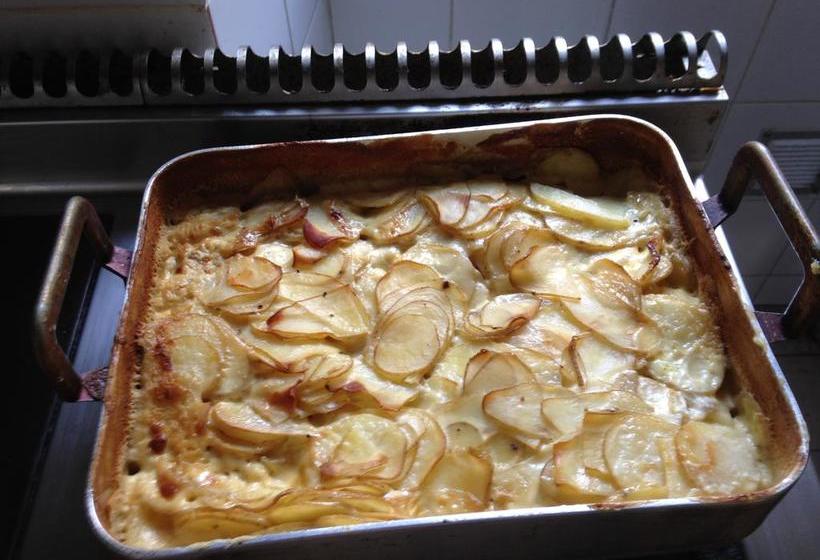 تختخواب و صبحانه Bellevue