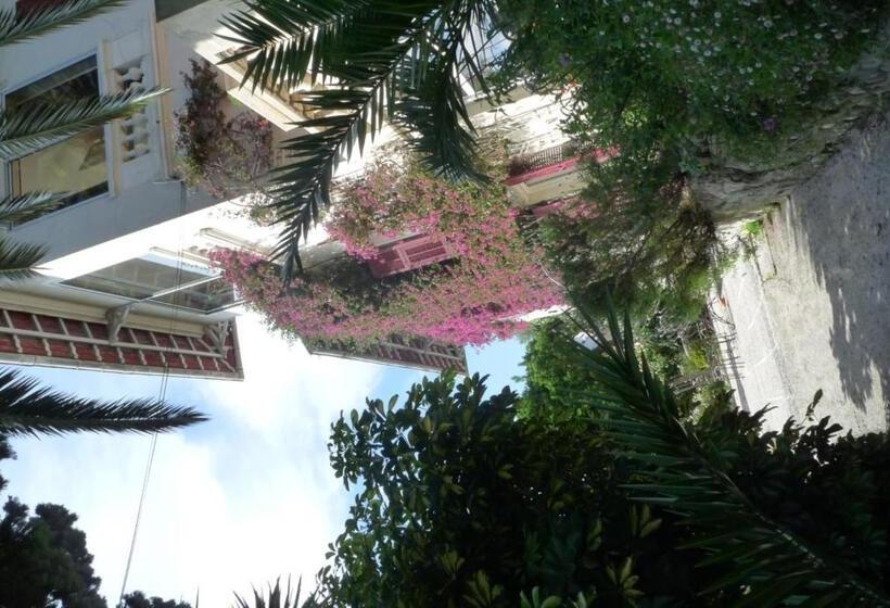 مبيت وإفطار Castel Enchanté