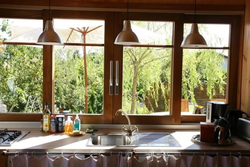 تختخواب و صبحانه Chambres Au Jardin