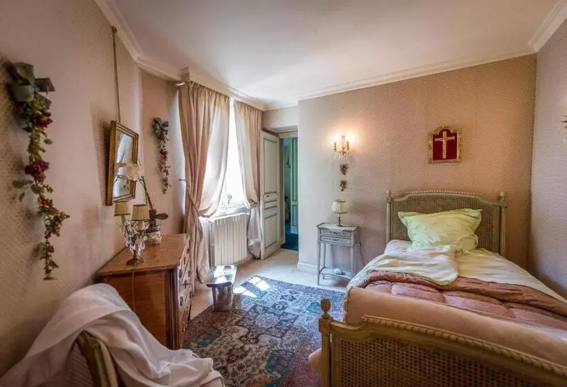 ベッドアンドブレックファースト Chambres D'hôtes Manoir De Montecler