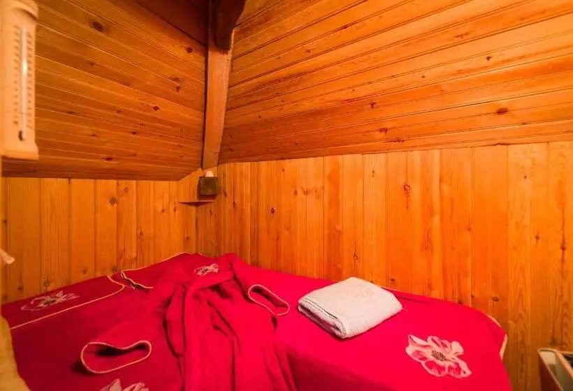 ベッドアンドブレックファースト Chambres D'hôtes Manoir De Montecler