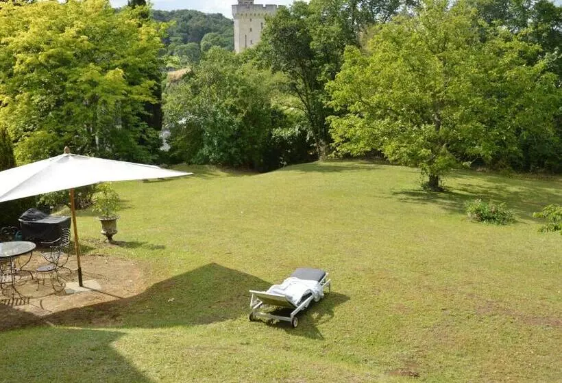 ベッドアンドブレックファースト Chambres D'hôtes Manoir De Montecler