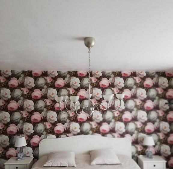 مبيت وإفطار Chambres D'hôtes Sandrine Louis