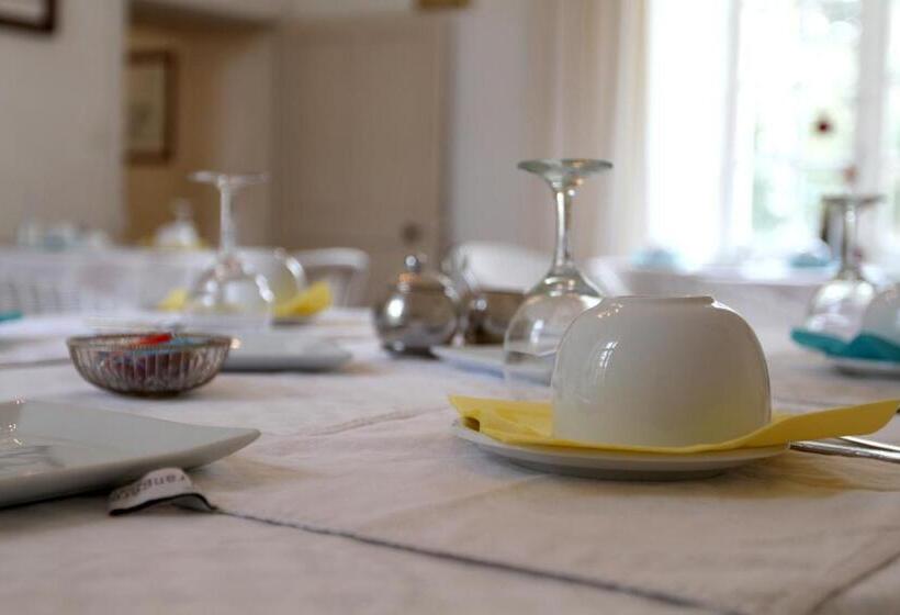 Bed and Breakfast Château Du Bois De La Noe