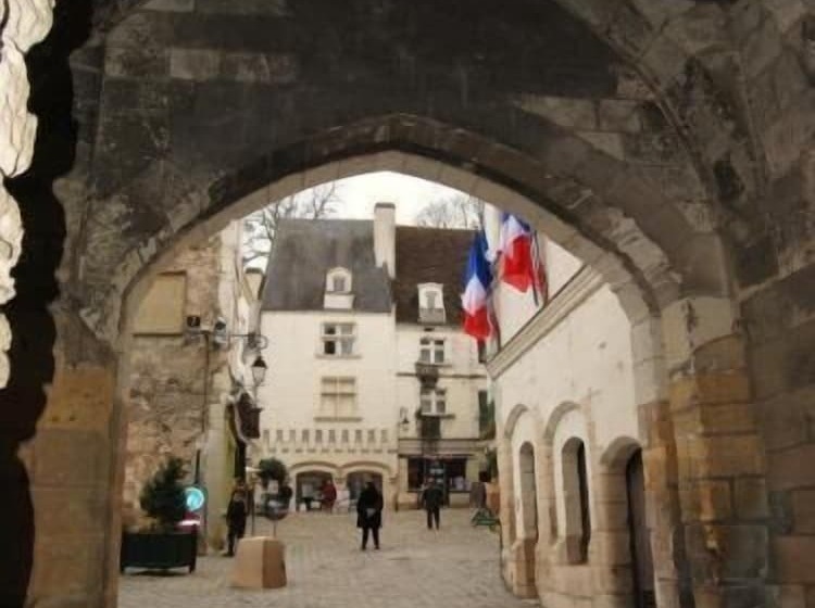 مبيت وإفطار La Demeure Saint Ours