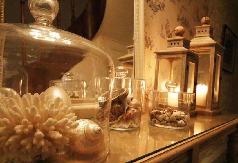 تختخواب و صبحانه La Villa Garenne