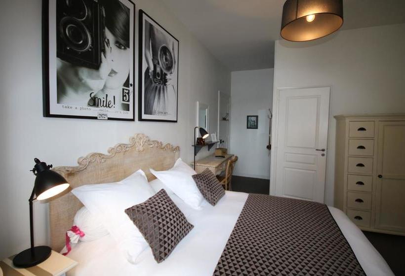 تختخواب و صبحانه La Villa Garenne