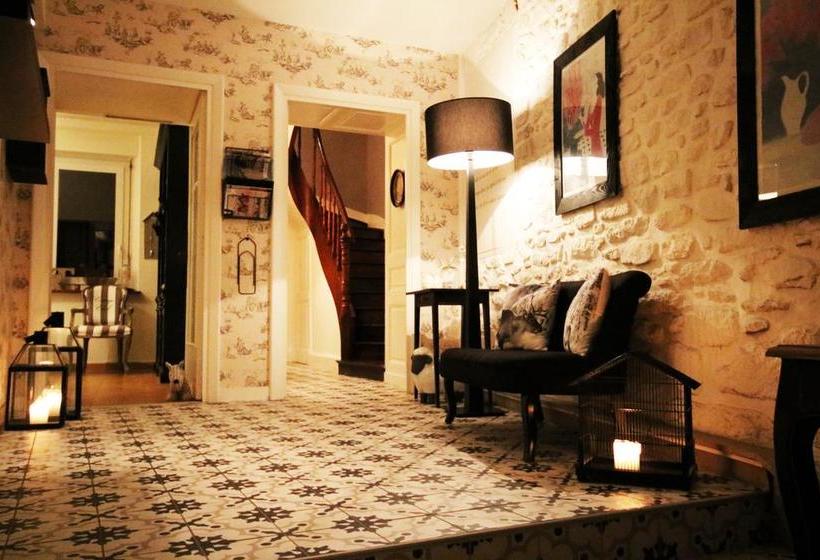 تختخواب و صبحانه La Villa Garenne