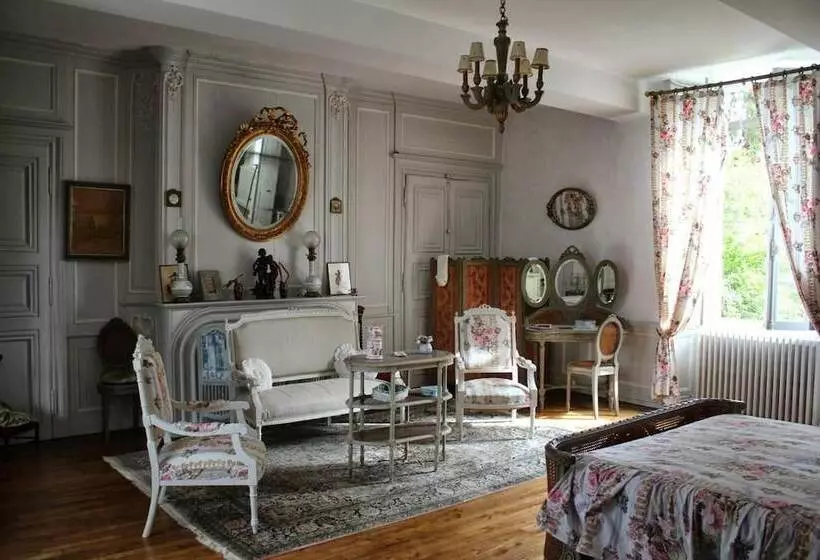 Aamiaismajoitus (B&B) Le Clos Du Prince
