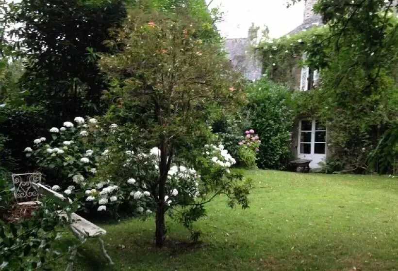 Aamiaismajoitus (B&B) Le Clos Du Prince