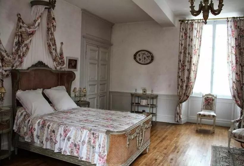 Aamiaismajoitus (B&B) Le Clos Du Prince