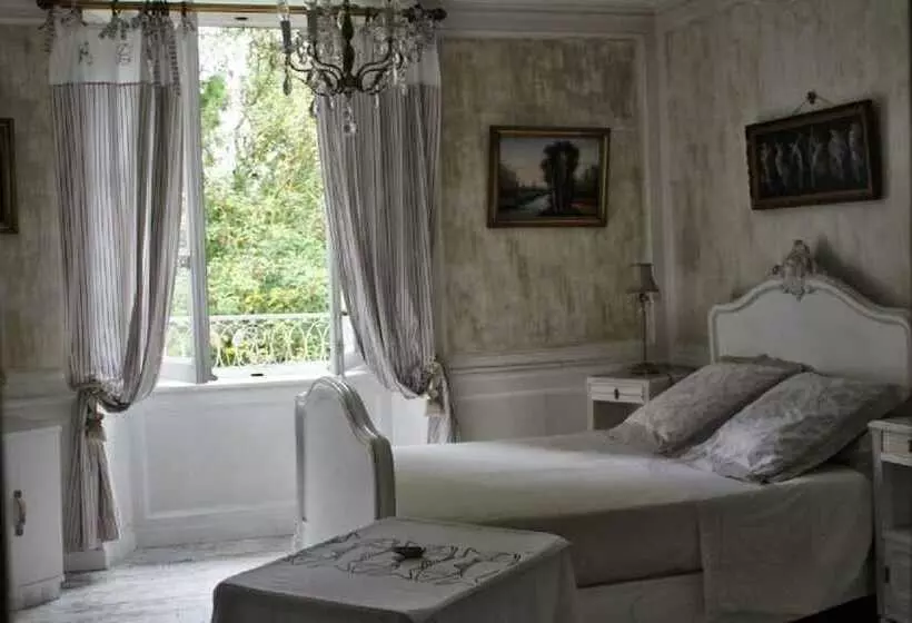 Aamiaismajoitus (B&B) Le Clos Du Prince