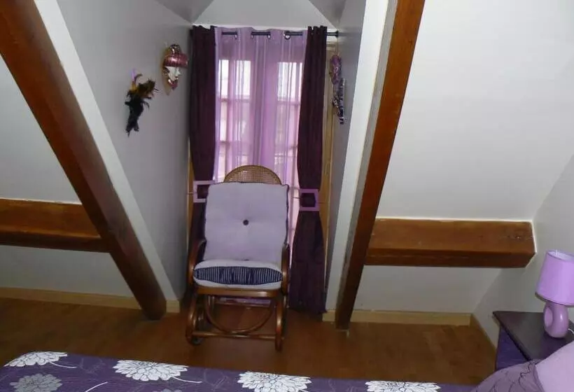 Aamiaismajoitus (B&B) Le Manoir Des Chapelles