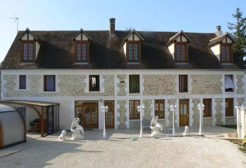 Aamiaismajoitus (B&B) Le Manoir Des Chapelles