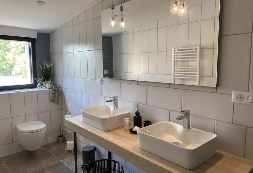 تختخواب و صبحانه Maison D Hotes & Gites Domaine De La Garaye
