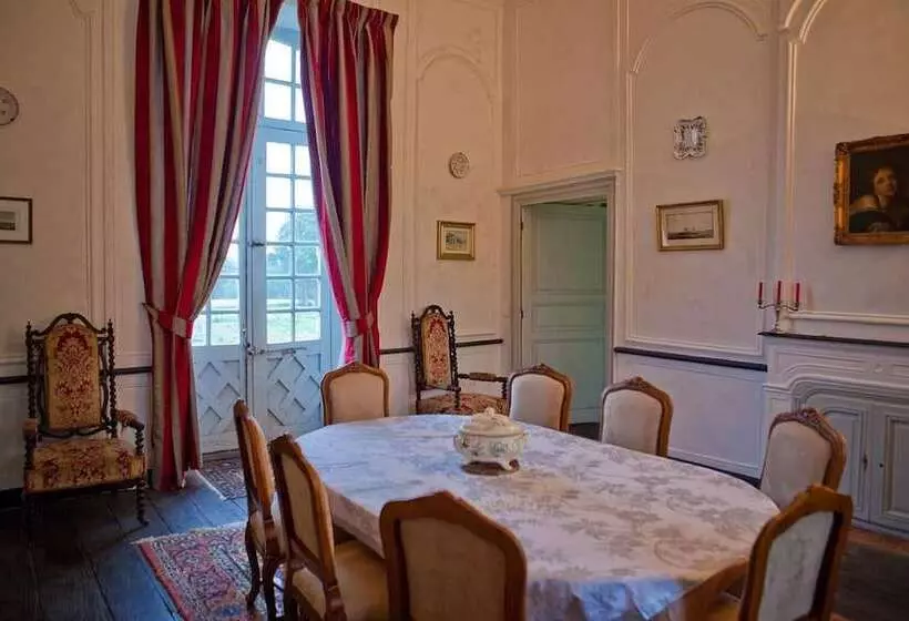 ベッドアンドブレックファースト Manoir De Belle Noë