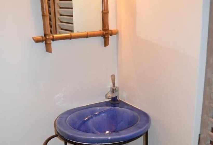 تختخواب و صبحانه Manoir De Belle Noë