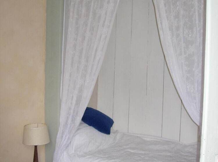 تختخواب و صبحانه Manoir De Belle Noë