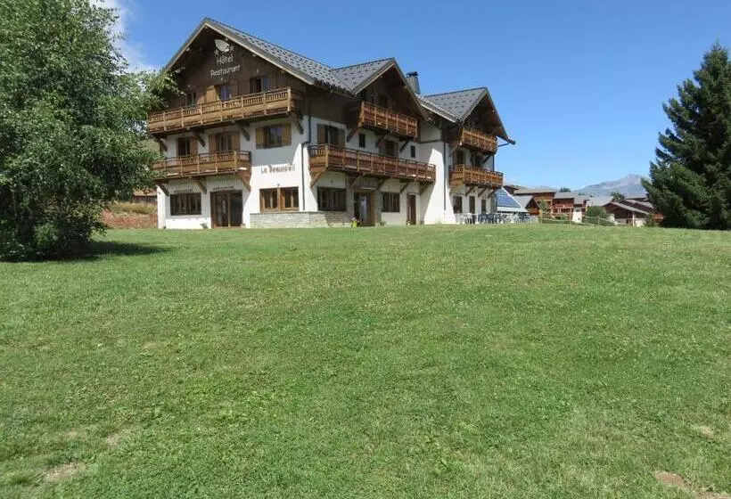 Hotelli Chalet Hôtel Le Beausoleil, The Originals Relais
