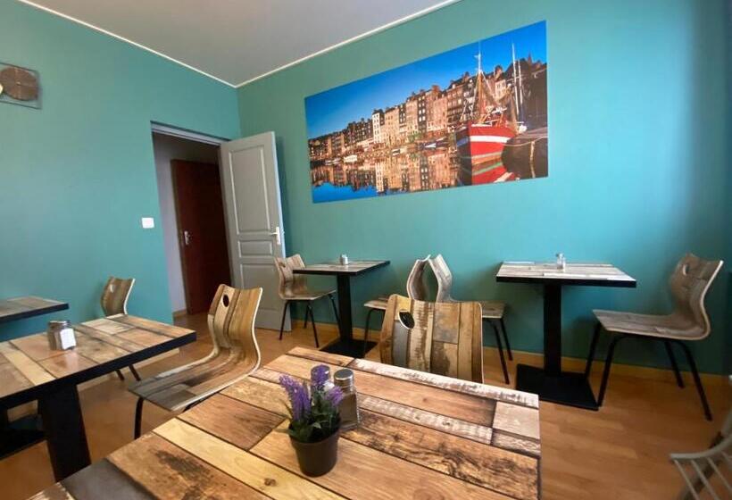 Отель De Normandie