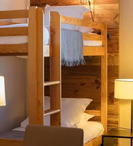 Hotel Hillary